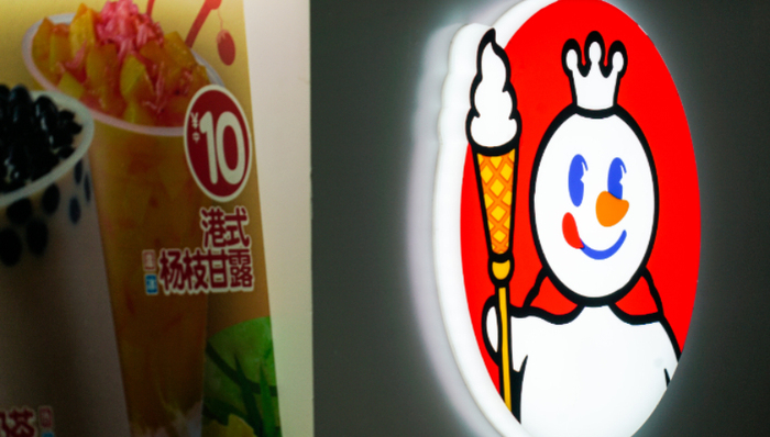 蜜雪冰城,中国邮政,品牌IP,流量,