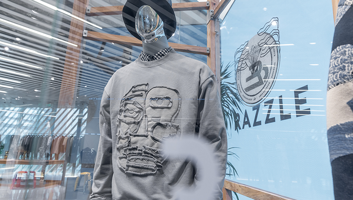 RAZZLE上海静安嘉里中心旗舰店开幕,BALLY致意瑞士奢华传统 | 是日美好事物