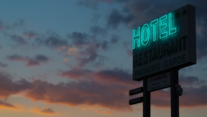 旅游市场,酒店业,业绩