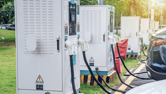 研报新知| 华为全液冷超充站落地,这些产业链公司值得关注