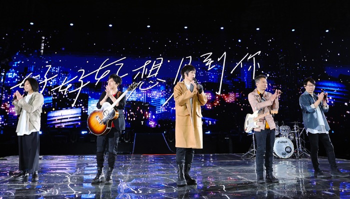 五月天“假唱”风波背后,演唱会经济狂热复苏的两面