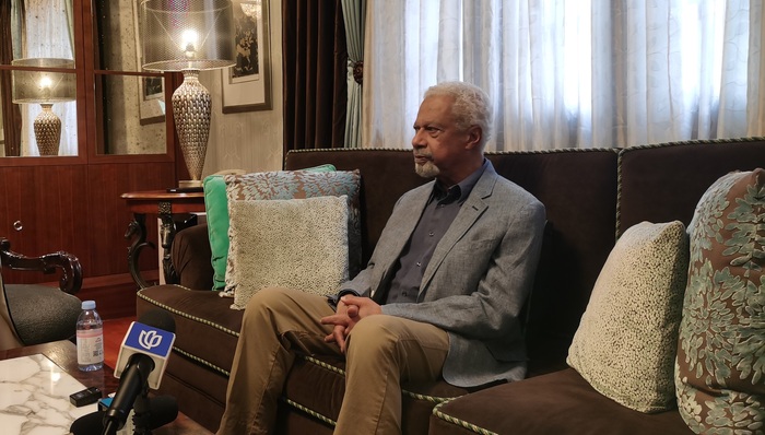 諾貝爾獎,思想武器,作家,采訪