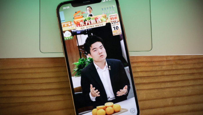 東方甄選,董宇輝,直播帶貨,個人IP,