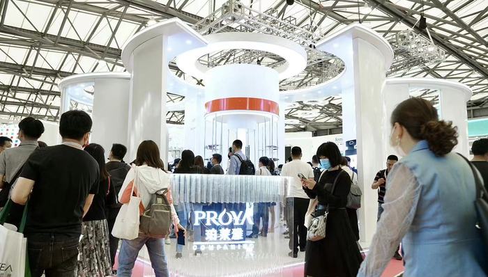 商业头条No.21|珀莱雅挑战欧莱雅