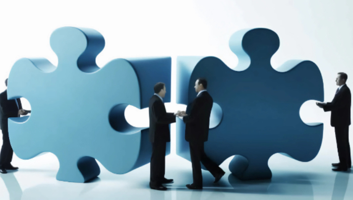 萬通發(fā)展,光模塊