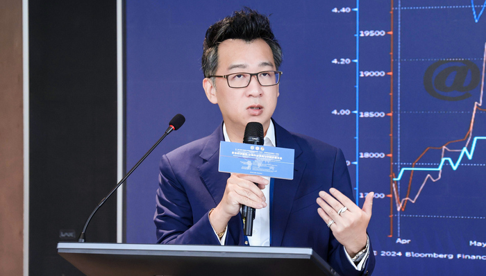 思睿集团首席经济学家洪灏:相信中央政策工具箱里还有很多工具