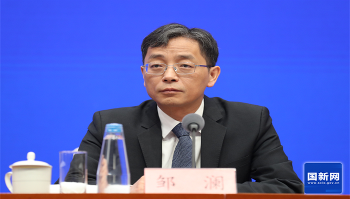 金融人·事|“金融专家”邹澜再出发