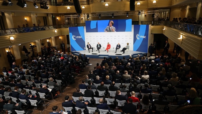 亚当·图兹:慕尼黑安全会议如何被MAGA化