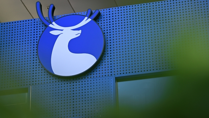 瑞幸咖啡2024年收入344.75億創(chuàng)新高，股價(jià)大漲7.82%