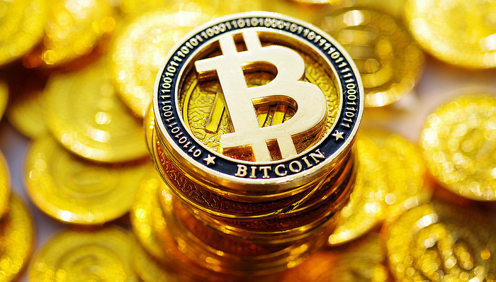 特朗普签署行政命令建立比特币战略储备,比特币日内跌超5%