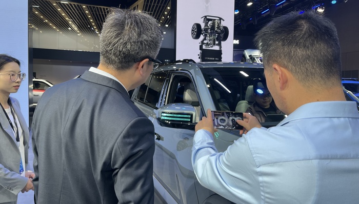 回归产品与技术,中国汽车业正在变得更加务实|2025上海车展