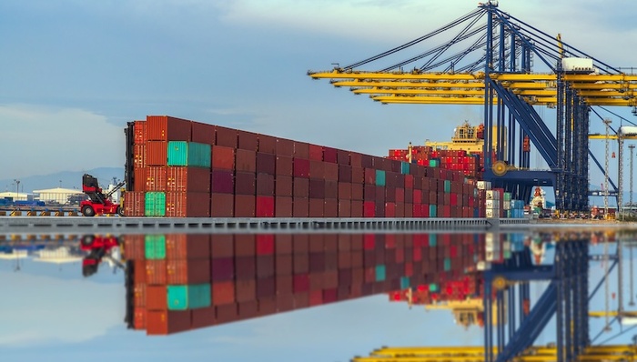 全球价值链，让特朗普关税墙破防的回旋镖