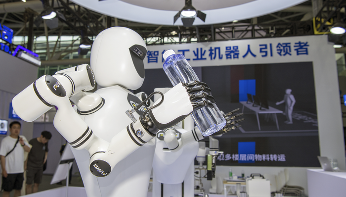 智能機器人,服務(wù)消費,