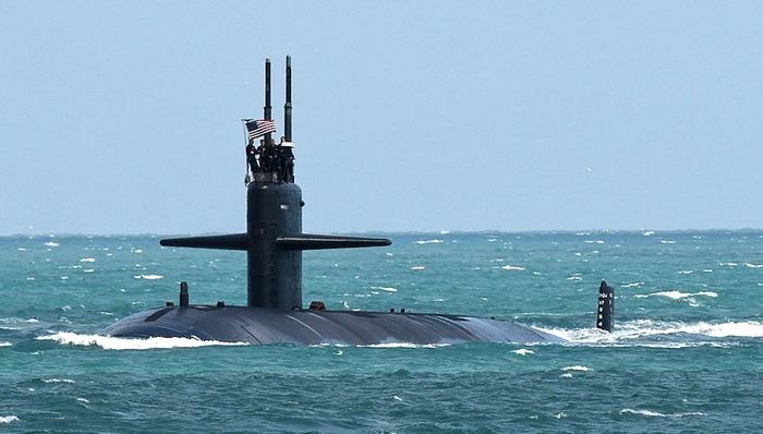 奧庫斯,核動力潛艇,澳大利亞,美國,英國