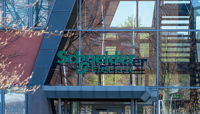 施耐德電氣押注中國(guó)新能源市場(chǎng)：SNEC參展面積翻倍，首發(fā)儲(chǔ)能技術(shù)