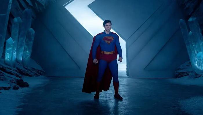 从暴打资本家到拥抱新移民:超人到底在蓝州还是红州?