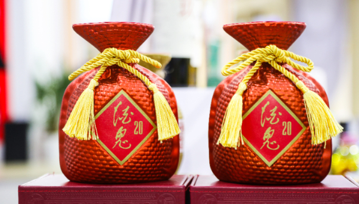 胖東來,酒鬼酒,