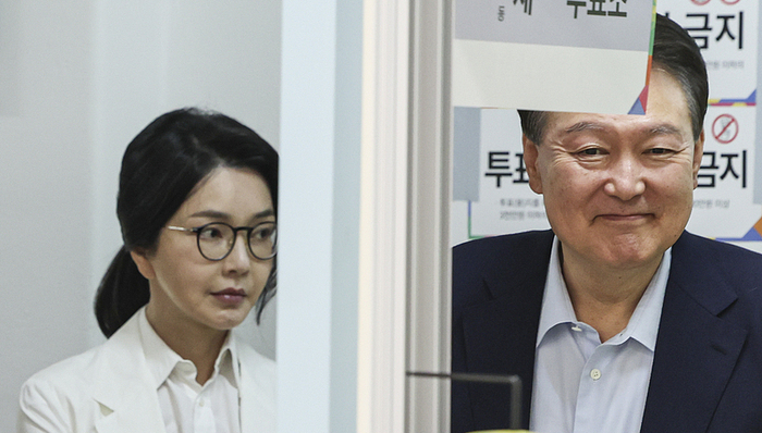 金建希案相关人物意外身亡,尹锡悦夫妇涉嫌助其竞选市长