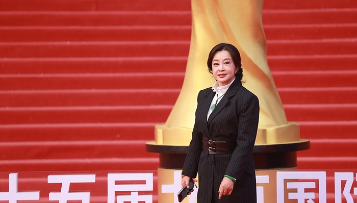 官方公布刘晓庆被举报偷税调查结果,本人最新发声