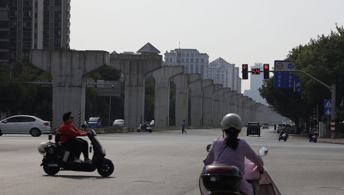 債務(wù),柳州,基礎(chǔ)設(shè)施,