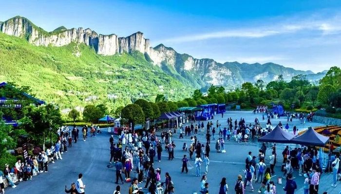 试运行33天后,湖北恩施大峡谷景区叫停VIP“优速通”服务