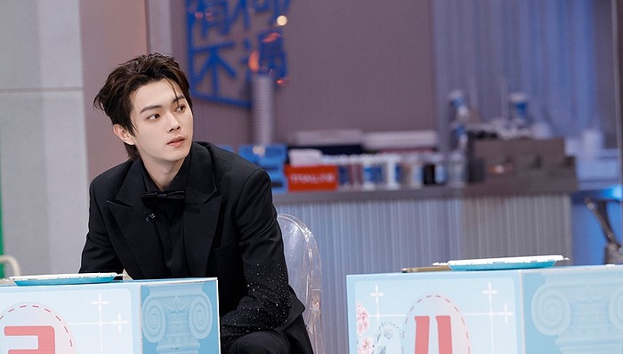 演员许凯被曝“长期聚众赌博”,欢娱影视发律师声明回应