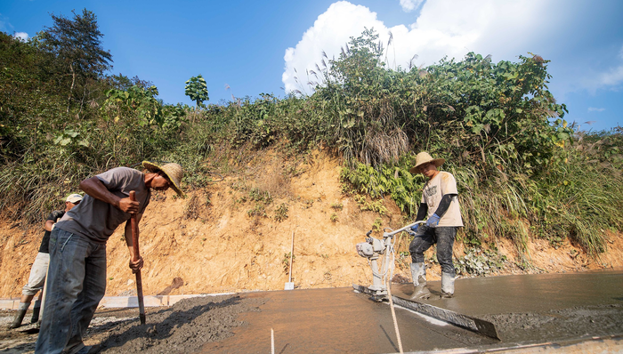 穩(wěn)就業(yè),