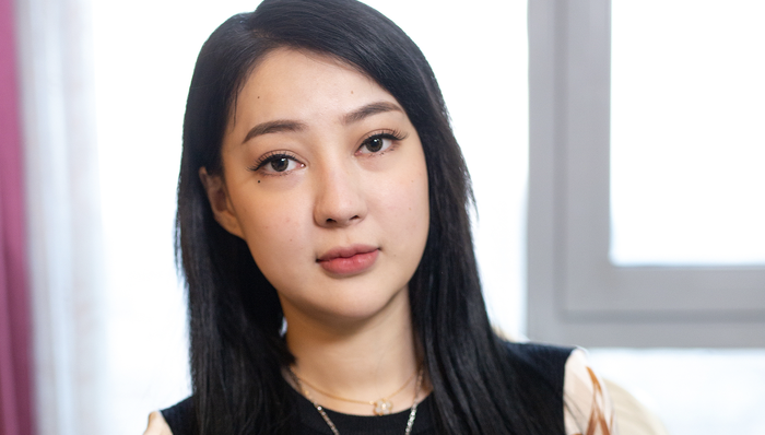 持续炒作炫富拜金等行为,初代网红郭美美微博账号被封