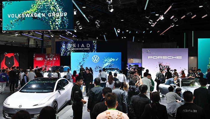 进博会上再掷2亿美金,大众汽车在中国的冒险赌注