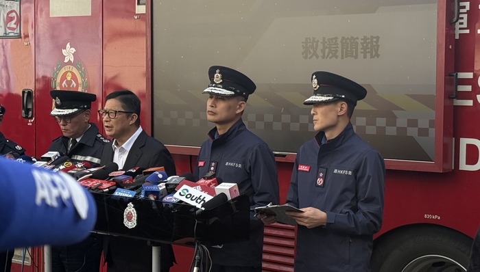 香港警方回应疑点:主要为发泡胶助燃、大部分街道用不了101米云梯