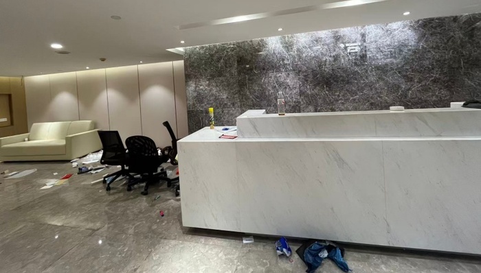 金雅福理財(cái)暴雷：總部人去樓空、新工程項(xiàng)目停工、拖欠員工薪資已久