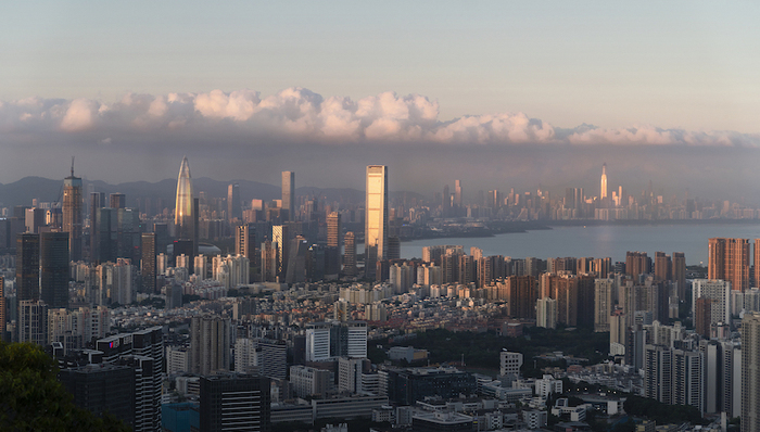 頂豪市場爆發(fā)，深圳樓市年末迎來“翹尾”行情