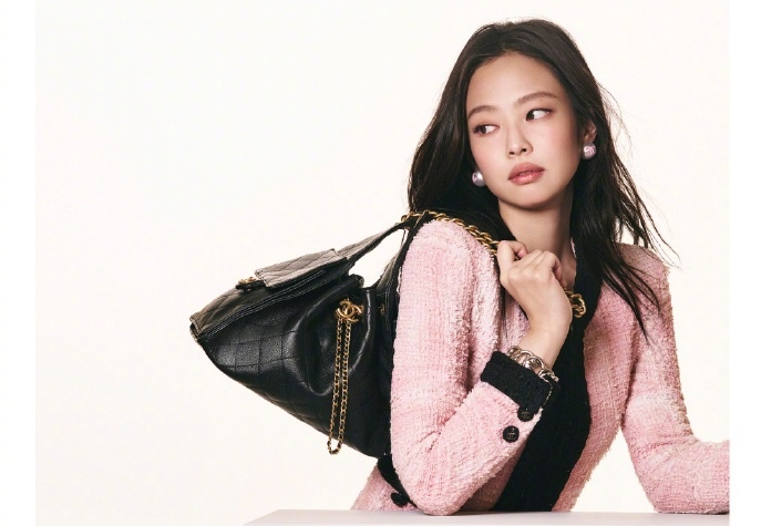 香奈兒發(fā)布全新手袋，TOD’S再現(xiàn)意大利夏日風(fēng)光｜是日美好事物