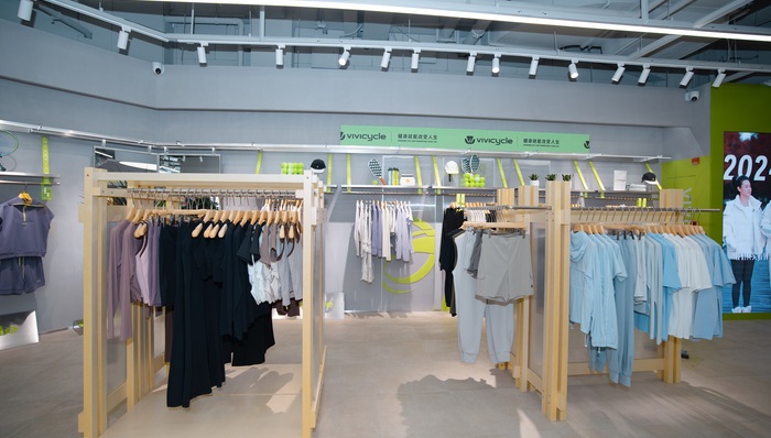 刘畊宏夫妇开出线下门店,直播网红能否红到线下?