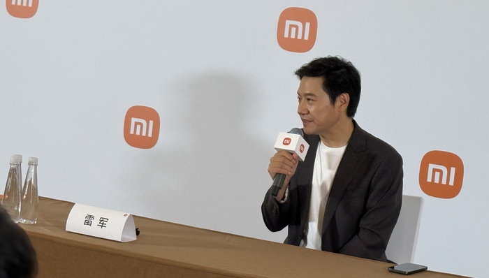 對話雷軍：跟蘋果的競爭會是一個漫長而痛苦的過程