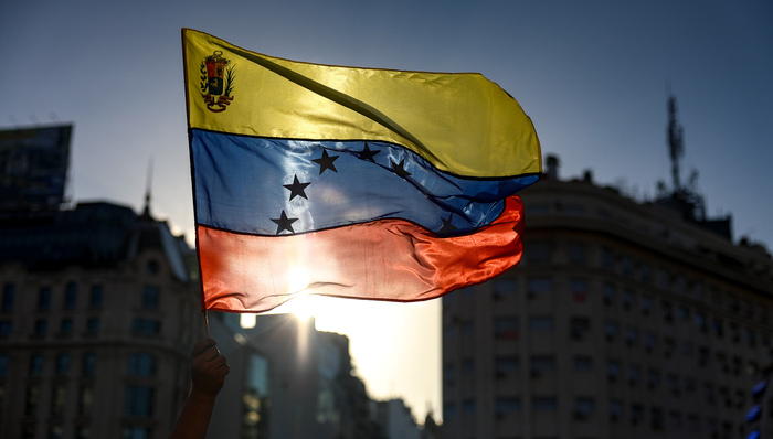 中情局在委内瑞拉安排“线人”,马杜罗是怎样被抓走的?