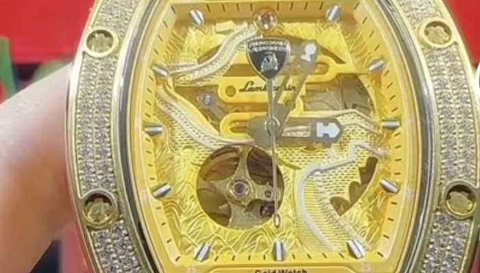 “反詐老陳”打假蘭博基尼聯(lián)名黃金手表,品牌方回應(yīng)