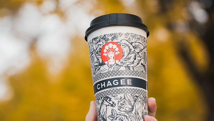 奶茶店員拍短視頻：一邊博流量一邊翻車(chē)