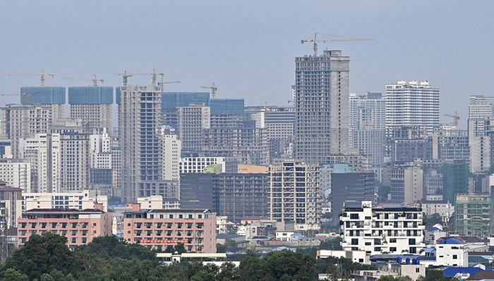 柬埔寨,电诈,柬埔寨;华裔电诈头目;落网;勋爵头衔;园区;恐怖虐待