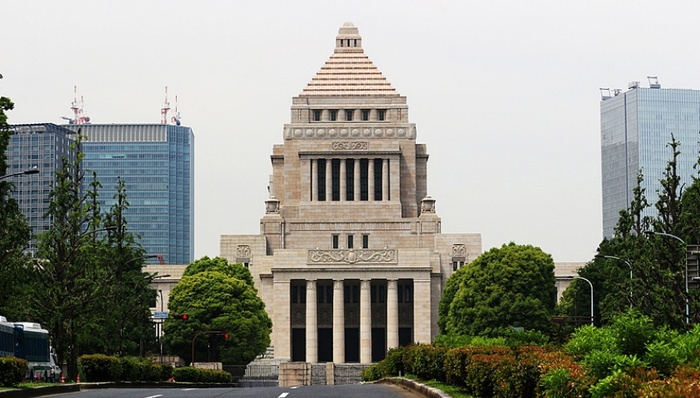 高市早苗;繼續(xù)執(zhí)政;日本政治生態(tài);右傾化趨勢