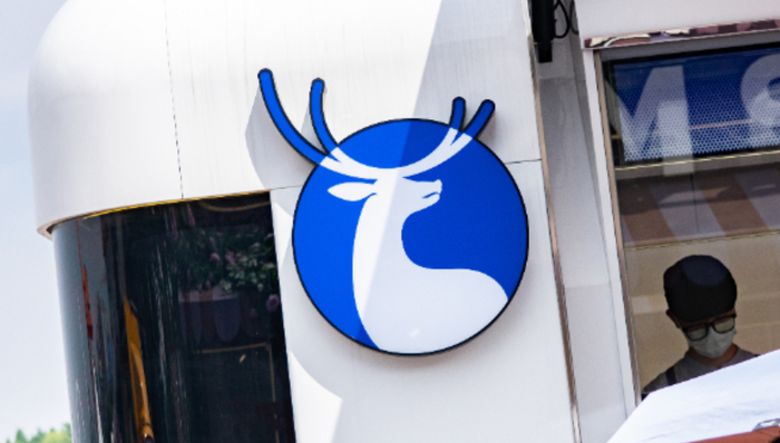 蓝瓶咖啡,瑞幸咖啡,高端化,