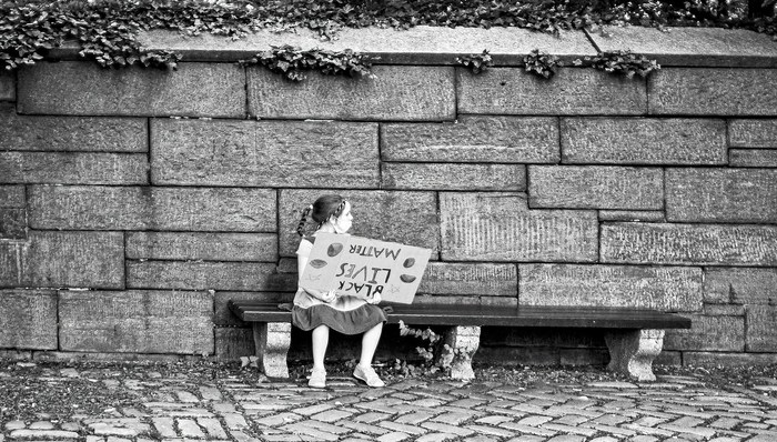 判决与暴力无处不在,定义着社会现实|一周新书推荐