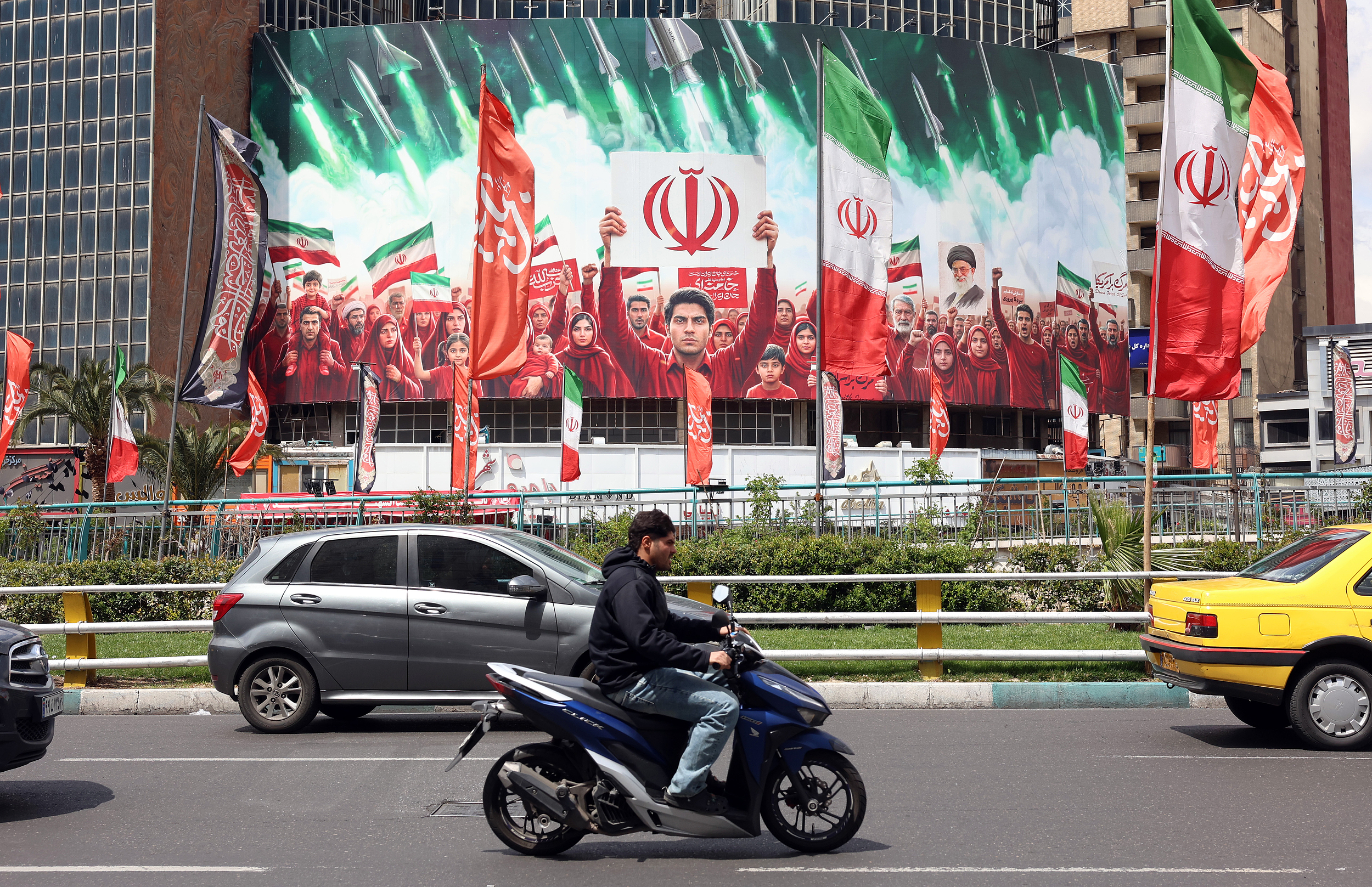 伊朗为停战提出条件:制定霍尔木兹通行协议、解除制裁