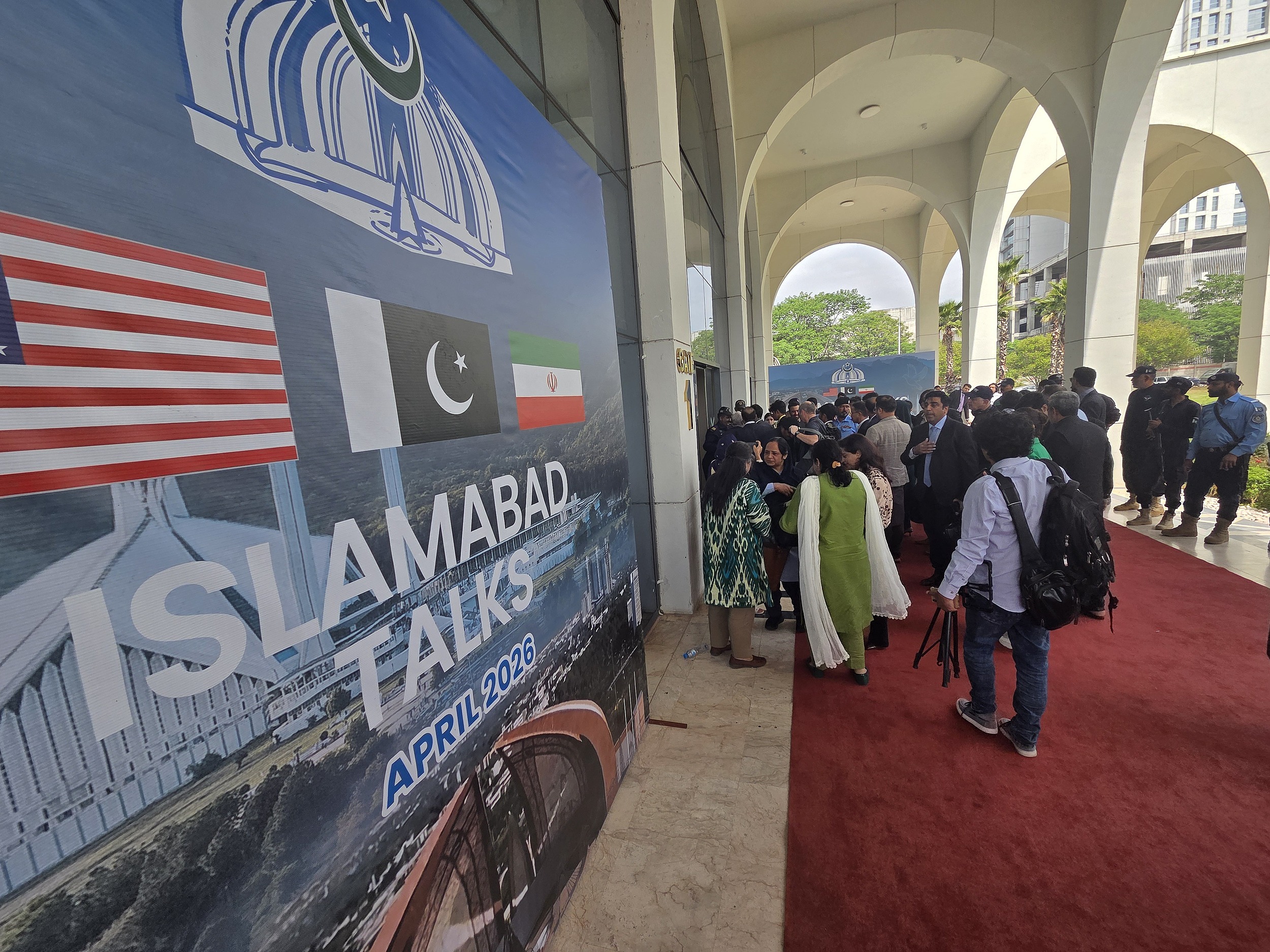 伊朗坚持保留霍尔木兹控制权,伊美谈判将进入加时