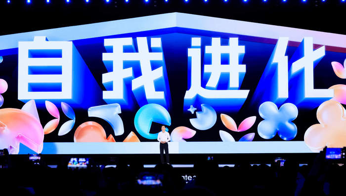 闪电快讯|百度李彦宏演讲分享三大判断,称DAA将成为AI行业发展新尺度
