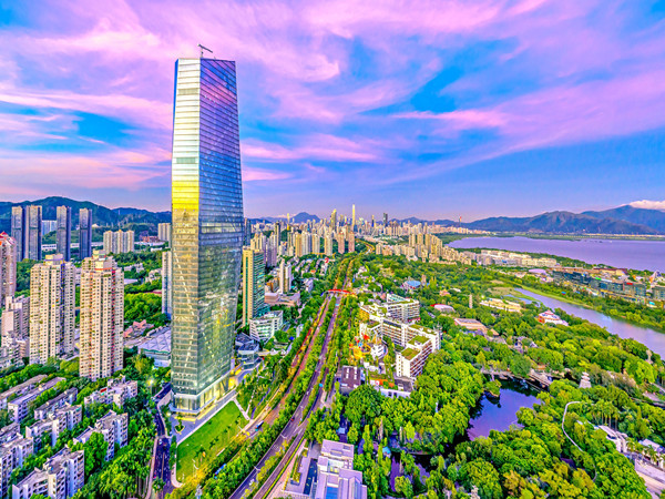 坚持长期主义;华侨城A;文旅;地产主业