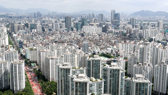 给过热楼市“泼冷水”,李在明折价甩卖自住房