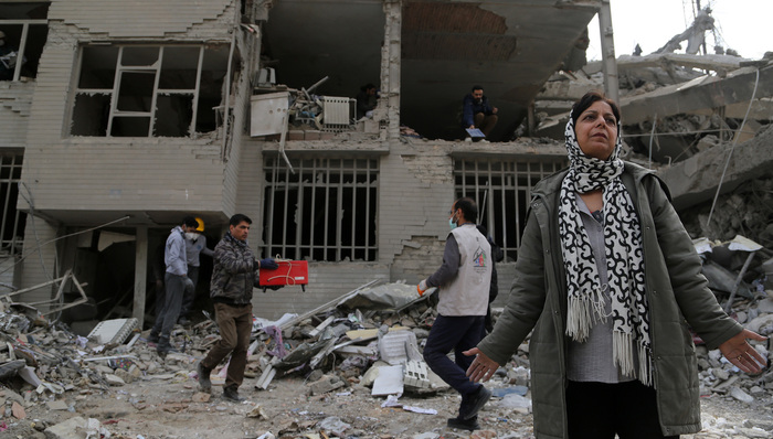 当伊朗成为战场:被误读的国家与升级的冲突 | 专访