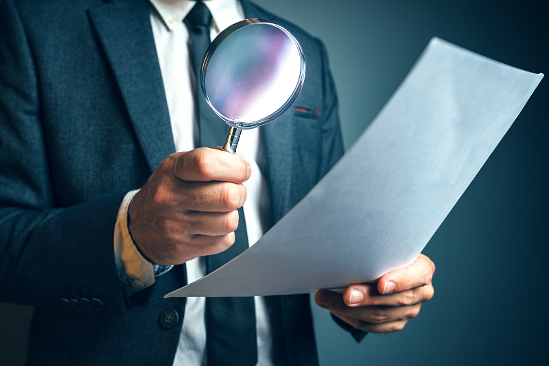 90后50万元重疾险拒赔案终审:未明确询问家族史,保险公司败诉|局外人