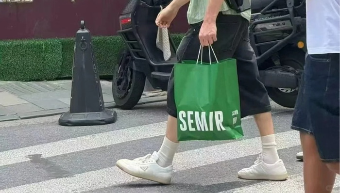 森马;荷兰弟;流量